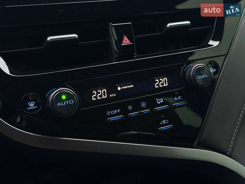 Седан Toyota Camry 2021 в Кривом Роге