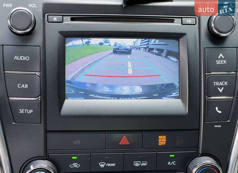 Седан Toyota Camry 2015 в Днепре