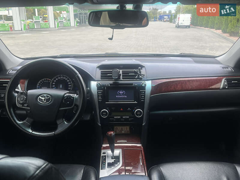 Седан Toyota Camry 2013 в Киеве фото 15 Седан Toyota Camry 2013 в Киеве