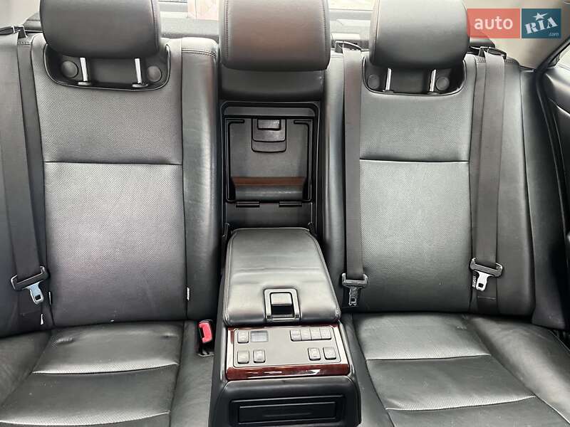 Седан Toyota Camry 2012 в Киеве