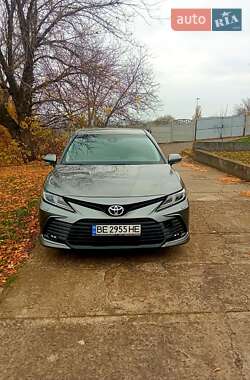 Седан Toyota Camry 2021 в Новой Одессе