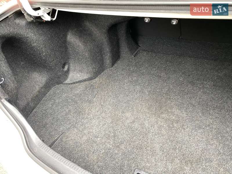 Седан Toyota Camry 2013 в Запорожье