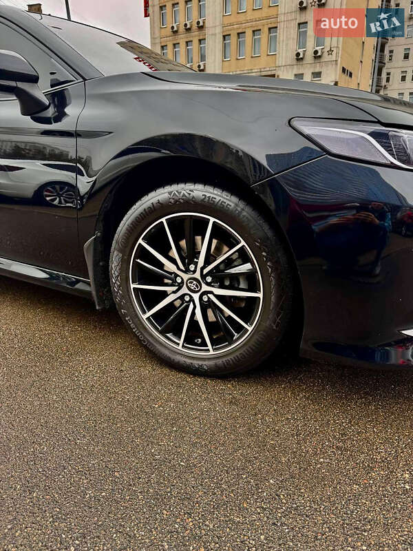 Седан Toyota Camry 2017 в Киеве фото 9 Седан Toyota Camry 2017 в Киеве