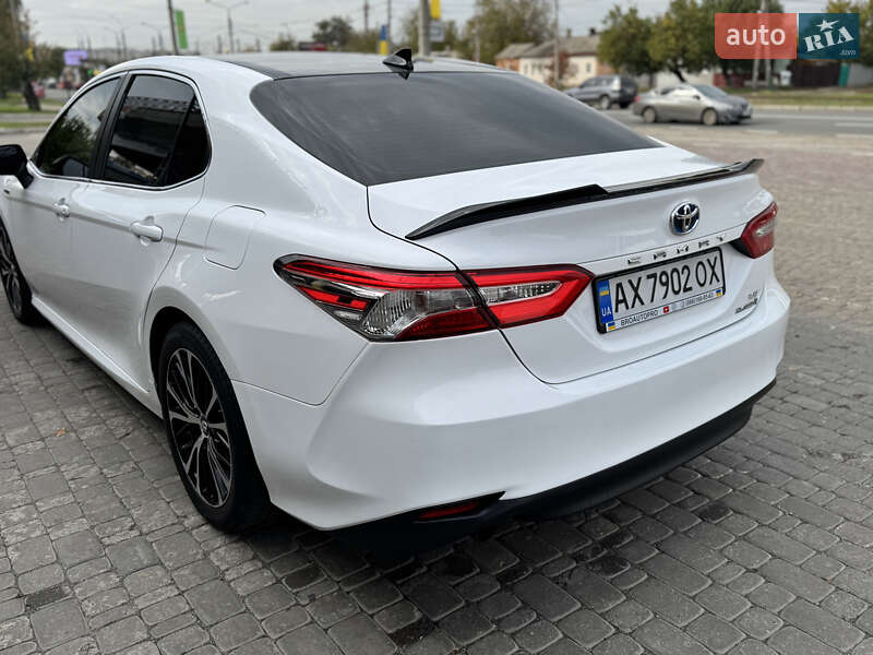 Седан Toyota Camry 2019 в Харькове фото 3 Седан Toyota Camry 2019 в Харькове