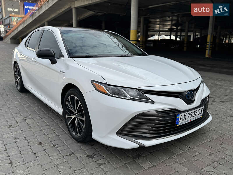 Седан Toyota Camry 2019 в Харькове фото 12 Седан Toyota Camry 2019 в Харькове