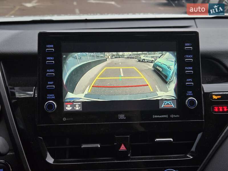 Седан Toyota Camry 2021 в Киеве