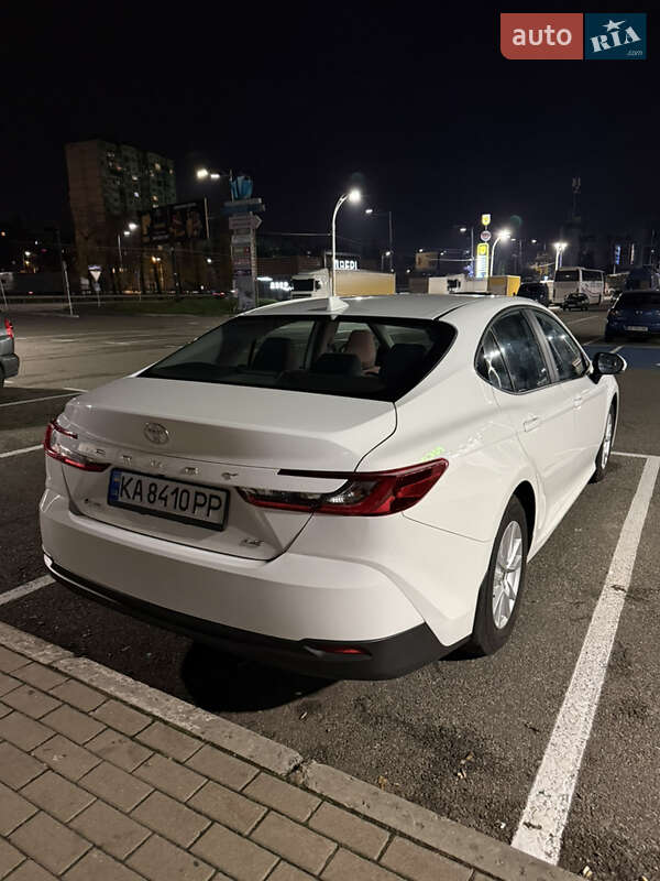 Седан Toyota Camry 2024 в Киеве фото 7 Седан Toyota Camry 2024 в Киеве