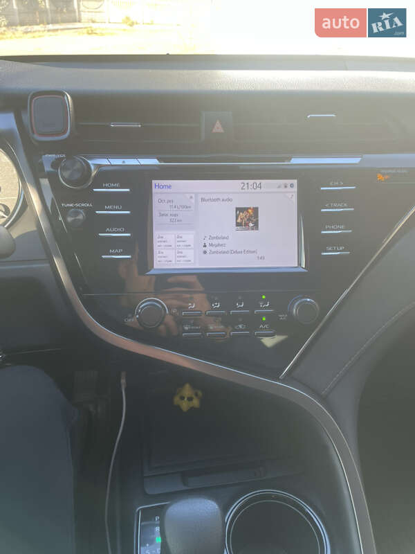 Седан Toyota Camry 2017 в Запорожье