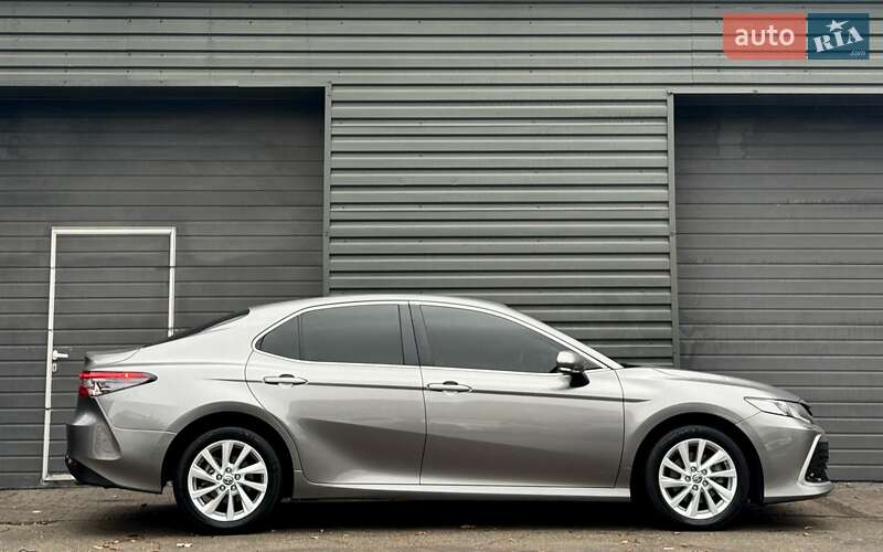 Седан Toyota Camry 2022 в Киеве фото 13 Седан Toyota Camry 2022 в Киеве