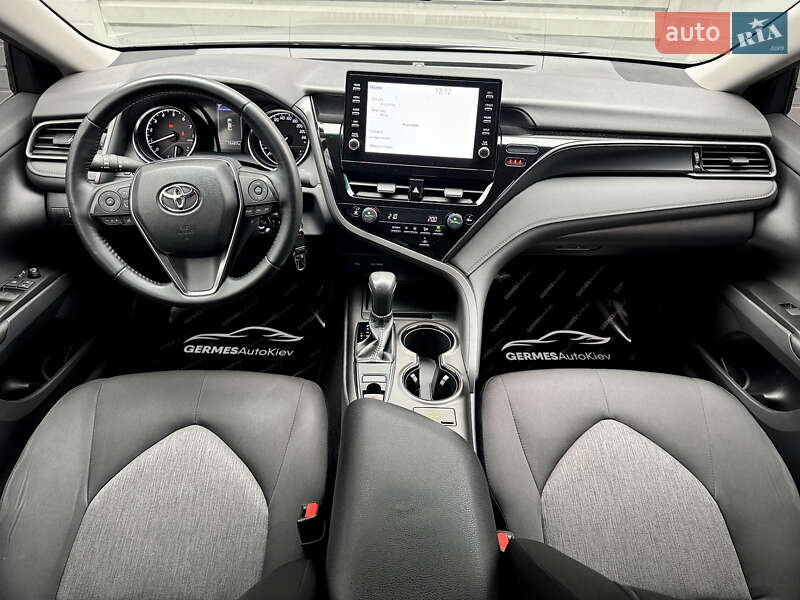 Седан Toyota Camry 2022 в Киеве фото 17 Седан Toyota Camry 2022 в Киеве