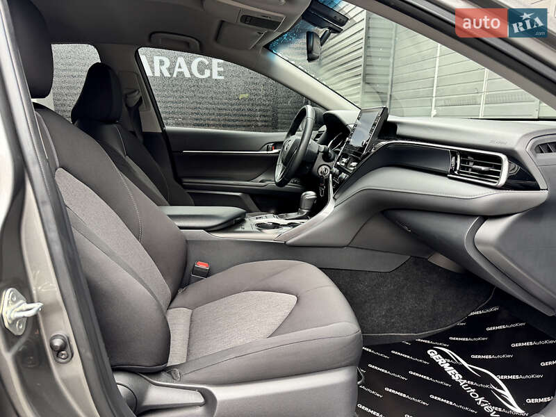 Седан Toyota Camry 2022 в Киеве фото 24 Седан Toyota Camry 2022 в Киеве