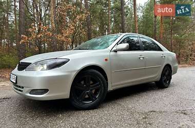 Седан Toyota Camry 2002 в Киеве