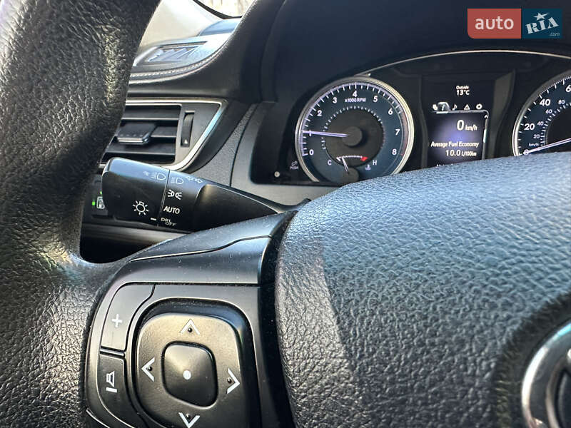 Седан Toyota Camry 2014 в Киеве