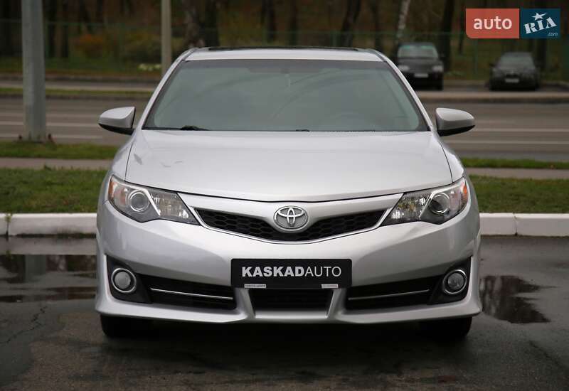 Седан Toyota Camry 2014 в Харькове фото 2 Седан Toyota Camry 2014 в Харькове