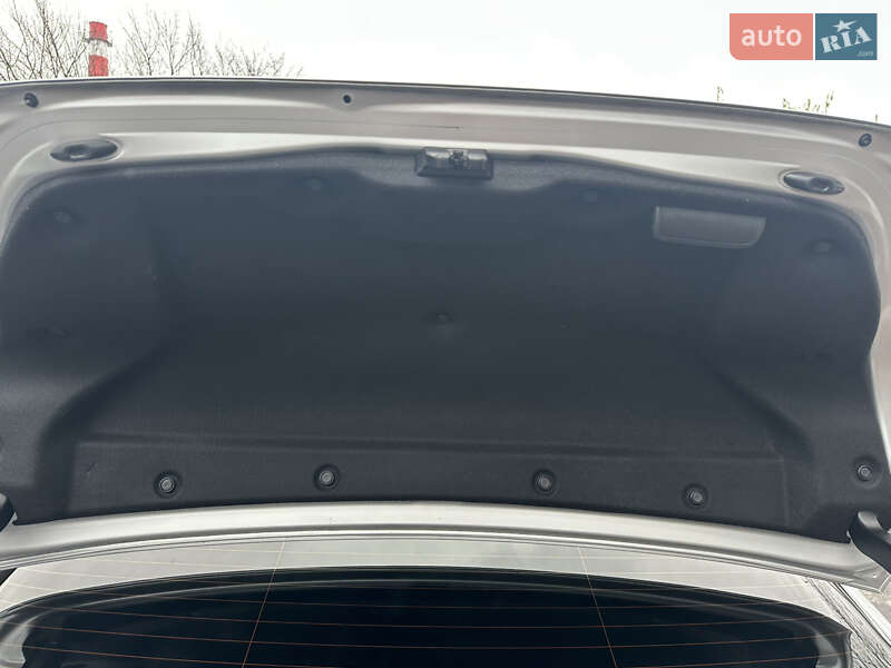 Седан Toyota Camry 2018 в Киеве