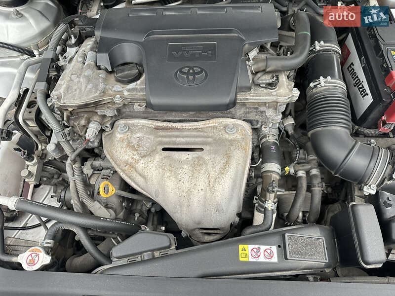 Седан Toyota Camry 2018 в Киеве