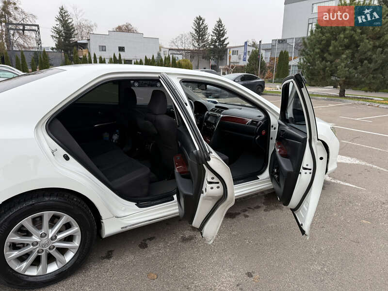 Седан Toyota Camry 2011 в Киеве фото 3 Седан Toyota Camry 2011 в Киеве