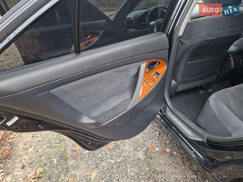Седан Toyota Camry 2008 в Харькове