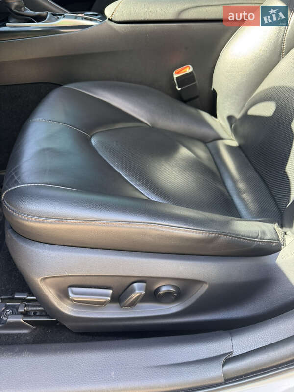 Седан Toyota Camry 2018 в Полтаве фото 15 Седан Toyota Camry 2018 в Полтаве