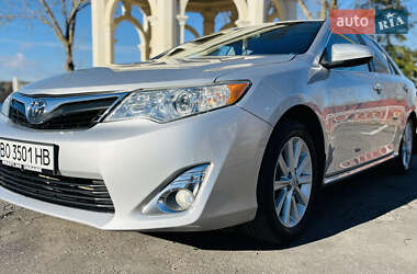 Седан Toyota Camry 2012 в Тернополі