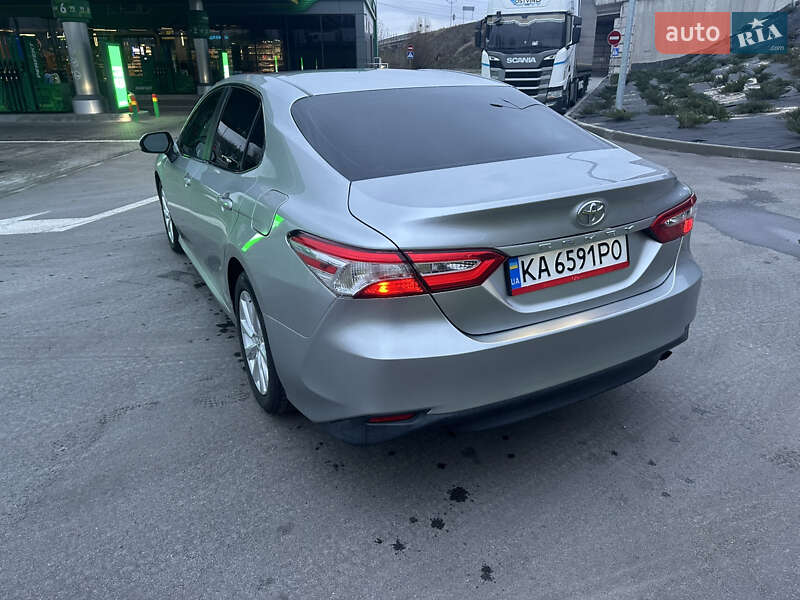 Седан Toyota Camry 2017 в Киеве фото 7 Седан Toyota Camry 2017 в Киеве