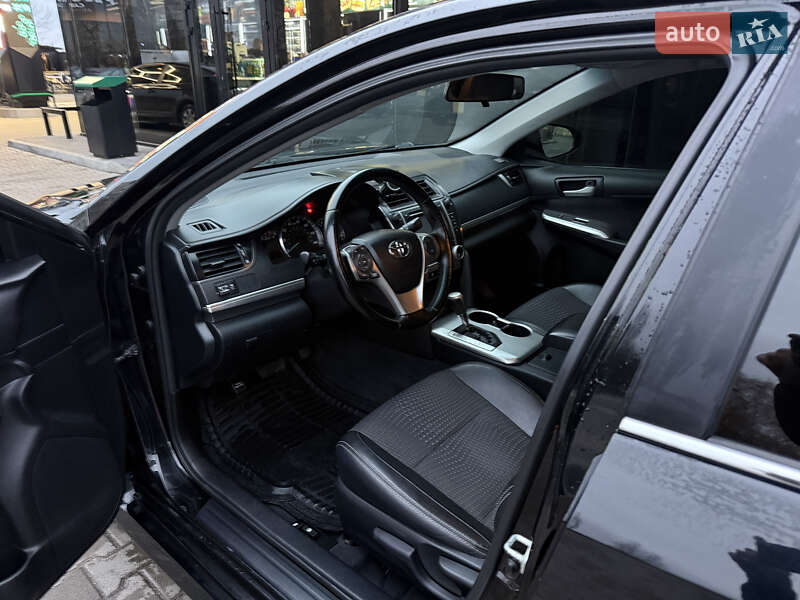 Седан Toyota Camry 2012 в Киеве фото 12 Седан Toyota Camry 2012 в Киеве