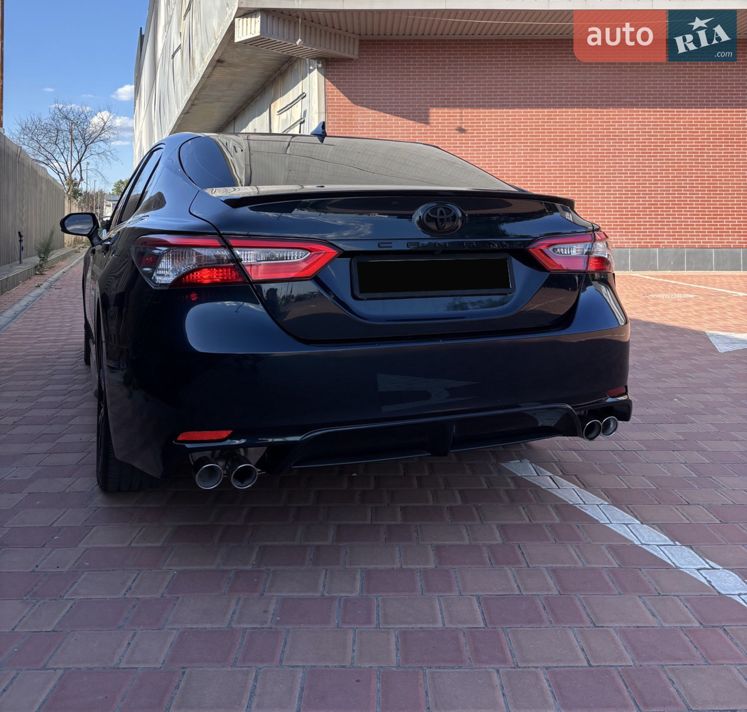 2019 Toyota Camry - фото 1