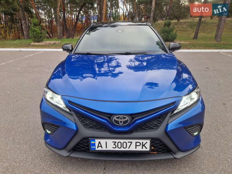 Седан Toyota Camry 2017 в Киеве фото 18 Седан Toyota Camry 2017 в Киеве