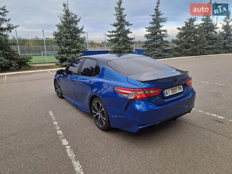 Седан Toyota Camry 2017 в Киеве фото 19 Седан Toyota Camry 2017 в Киеве