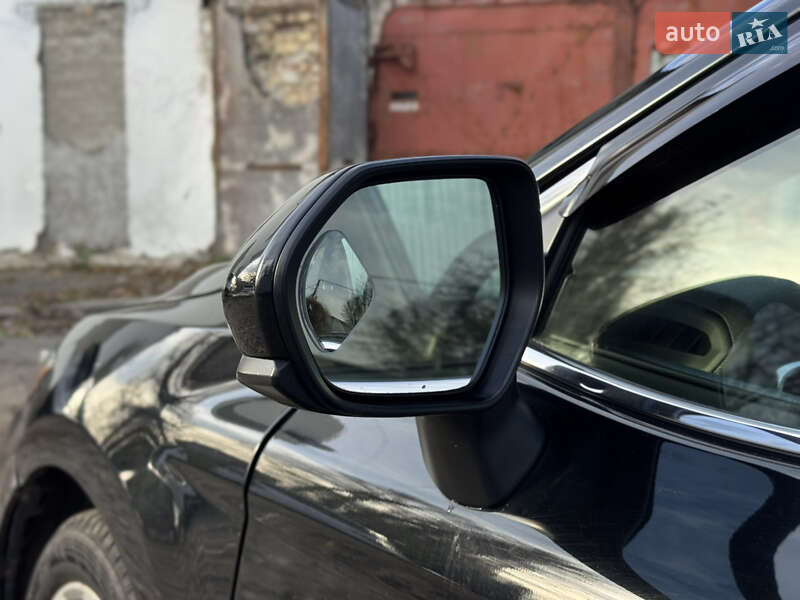 Седан Toyota Camry 2017 в Виннице