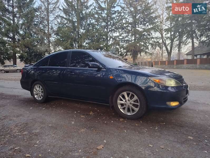 Седан Toyota Camry 2002 в Киеве
