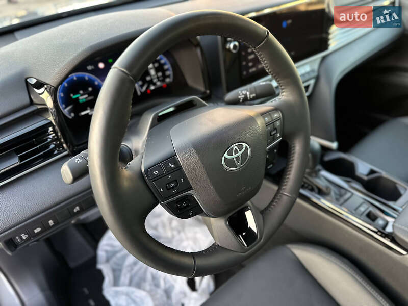 Седан Toyota Camry 2024 в Киеве фото 32 Седан Toyota Camry 2024 в Киеве