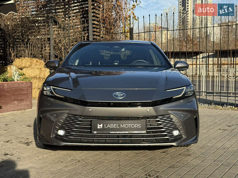 Седан Toyota Camry 2024 в Киеве фото 2 Седан Toyota Camry 2024 в Киеве