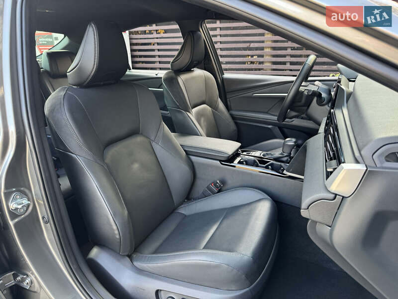 Седан Toyota Camry 2024 в Киеве фото 14 Седан Toyota Camry 2024 в Киеве