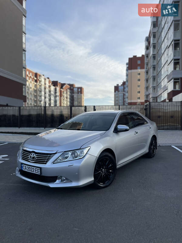 Седан Toyota Camry 2012 в Умани фото 6 Седан Toyota Camry 2012 в Умани