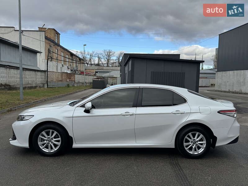 Седан Toyota Camry 2018 в Киеве фото 13 Седан Toyota Camry 2018 в Киеве
