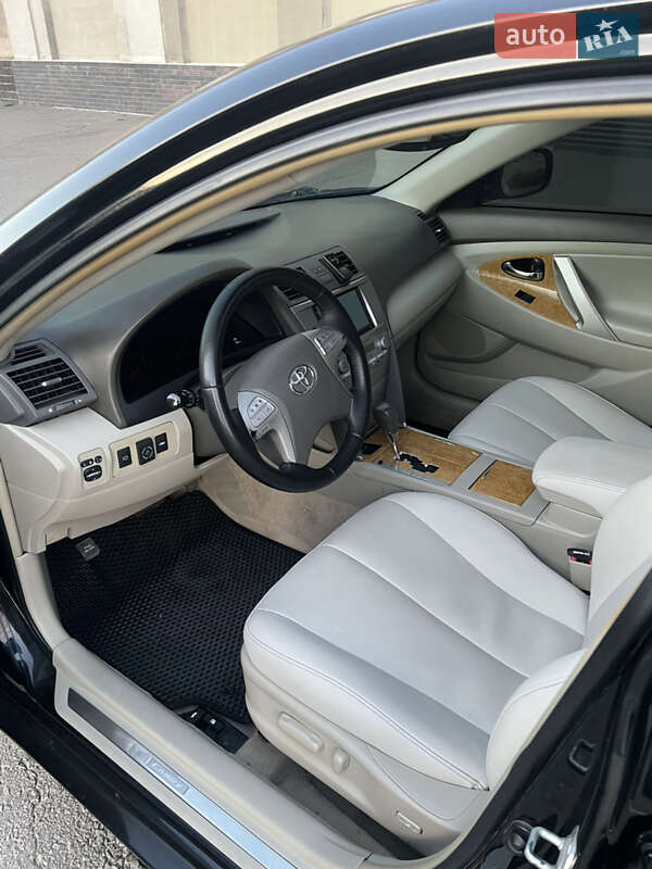 Седан Toyota Camry 2007 в Харькове
