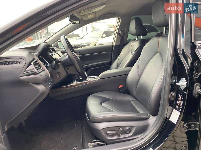 Седан Toyota Camry 2020 в Львові фото 18 Седан Toyota Camry 2020 в Львові