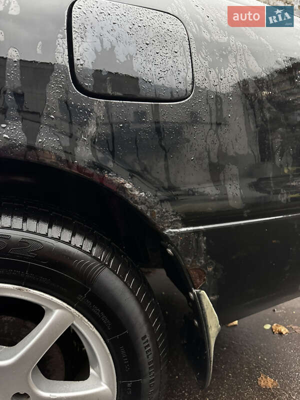 Седан Toyota Camry 1999 в Києві