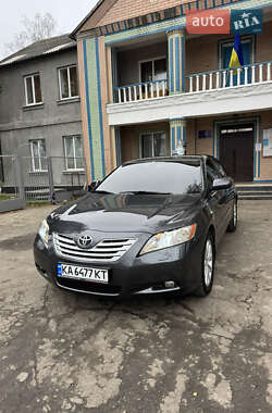 Седан Toyota Camry 2008 в Умані