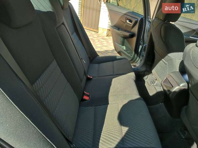 Седан Toyota Camry 2016 в Запоріжжі