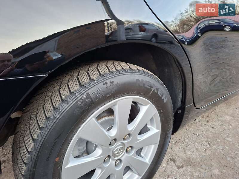 Седан Toyota Camry 2008 в Нежине