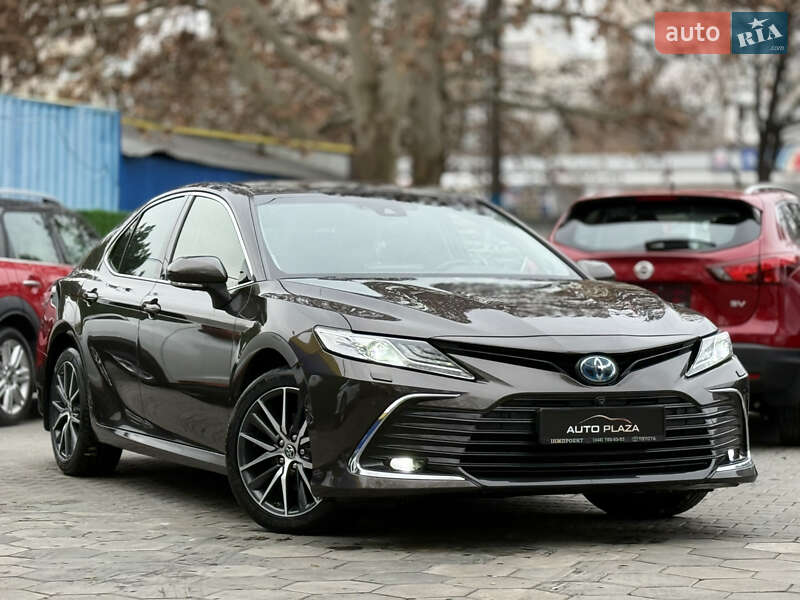 Седан Toyota Camry 2021 в Одессе
