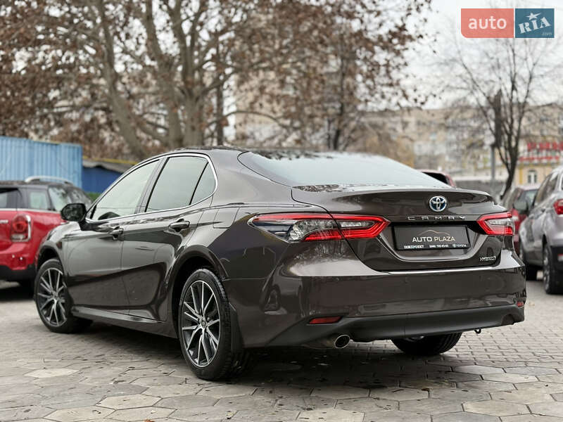 Седан Toyota Camry 2021 в Одессе