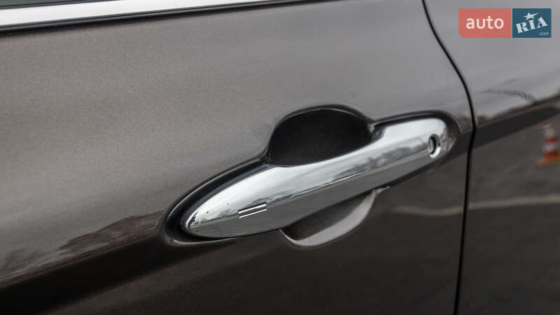 Седан Toyota Camry 2018 в Днепре