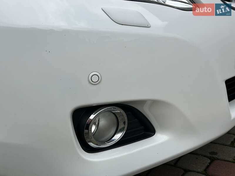 Седан Toyota Camry 2011 в Івано-Франківську