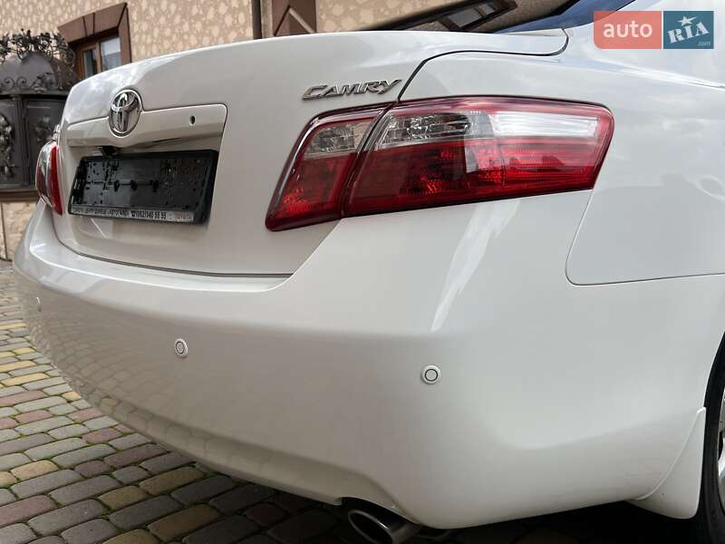 Седан Toyota Camry 2011 в Івано-Франківську