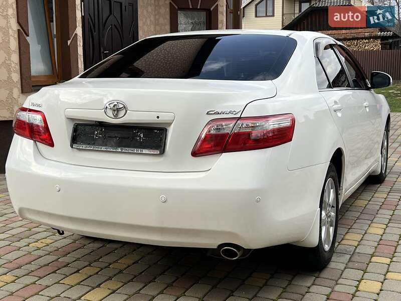 Седан Toyota Camry 2011 в Івано-Франківську