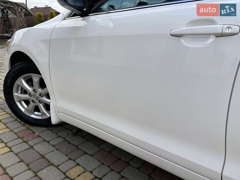 Седан Toyota Camry 2011 в Івано-Франківську