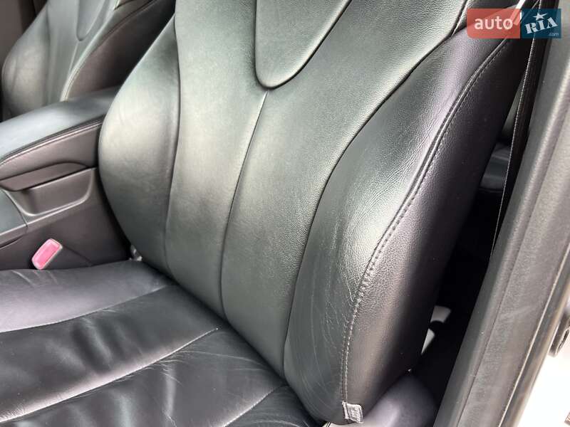 Седан Toyota Camry 2011 в Івано-Франківську